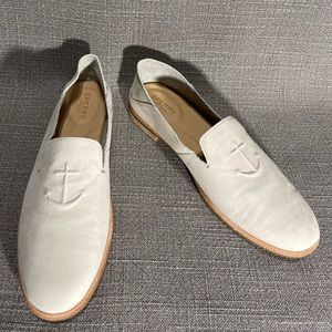 Sperry Top Sider Women's Seaport Levy Ivory Anchor Leather Loafers Size: 10